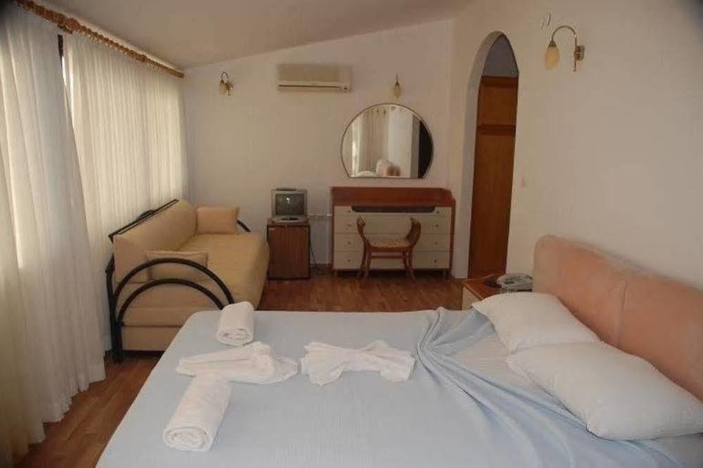 Kerman Hotel 4*